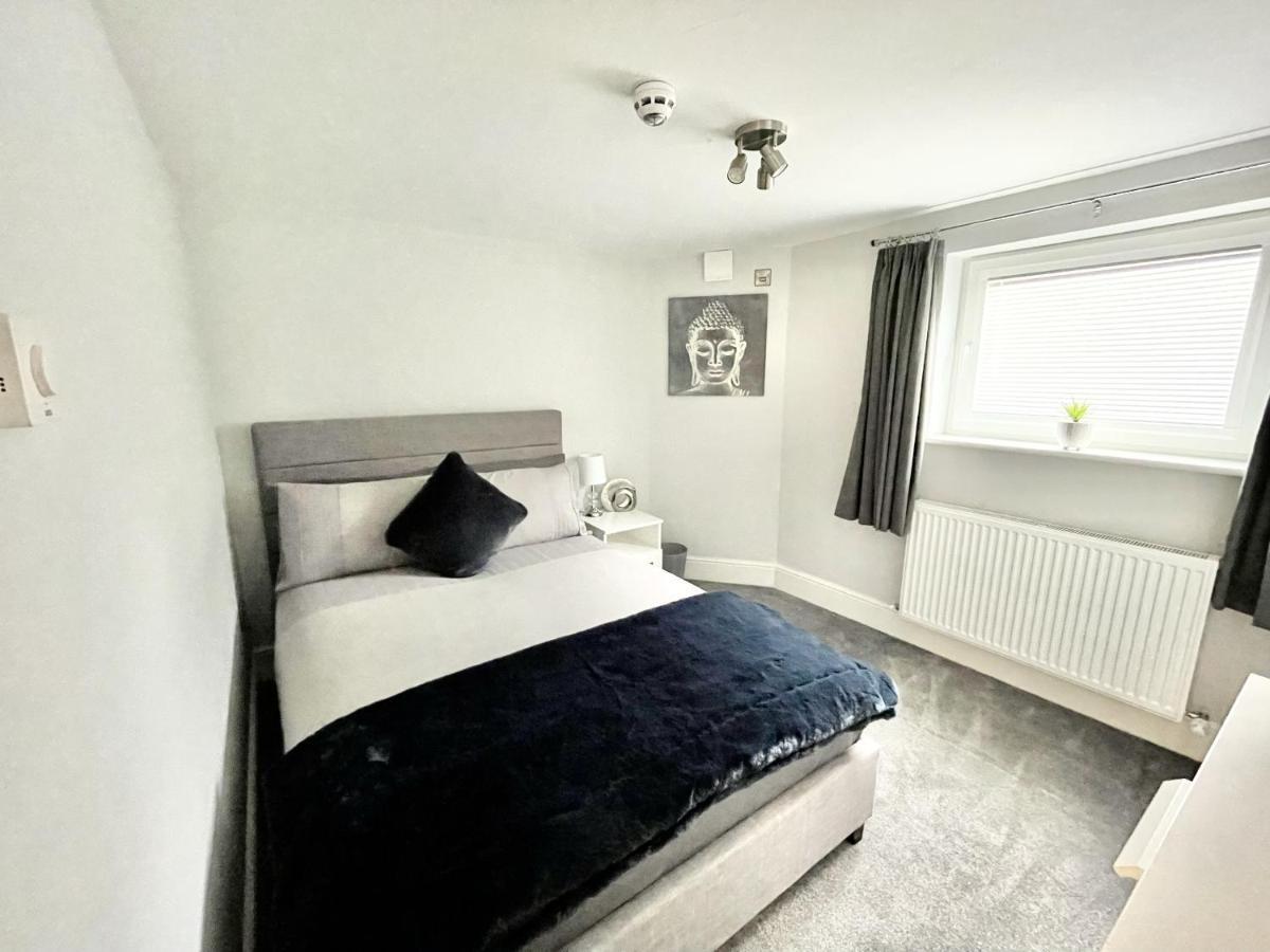 Lymm Living Hotel Warrington  Exterior photo